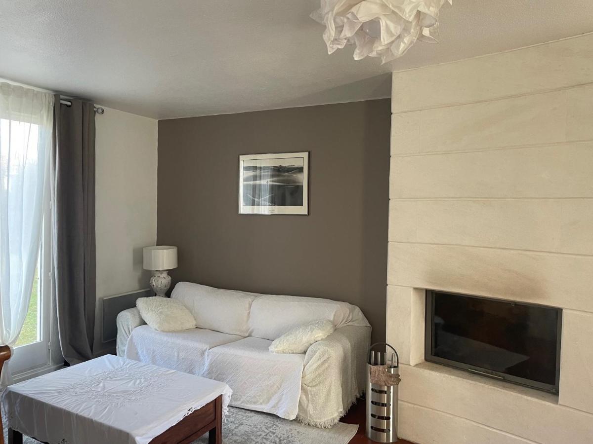 Les Terrasses Des Gardies Bed & Breakfast Pignan Exterior photo