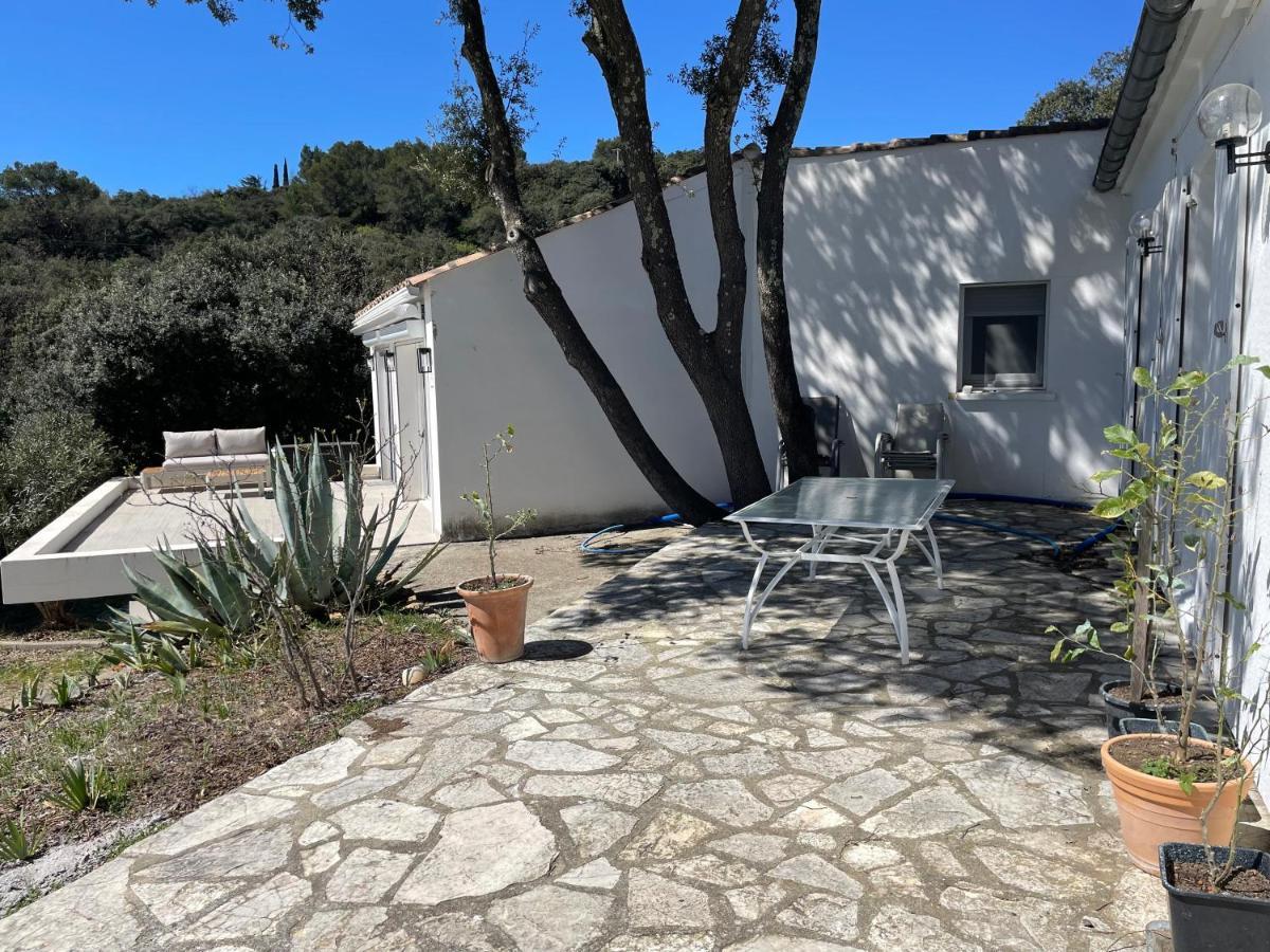 Les Terrasses Des Gardies Bed & Breakfast Pignan Exterior photo